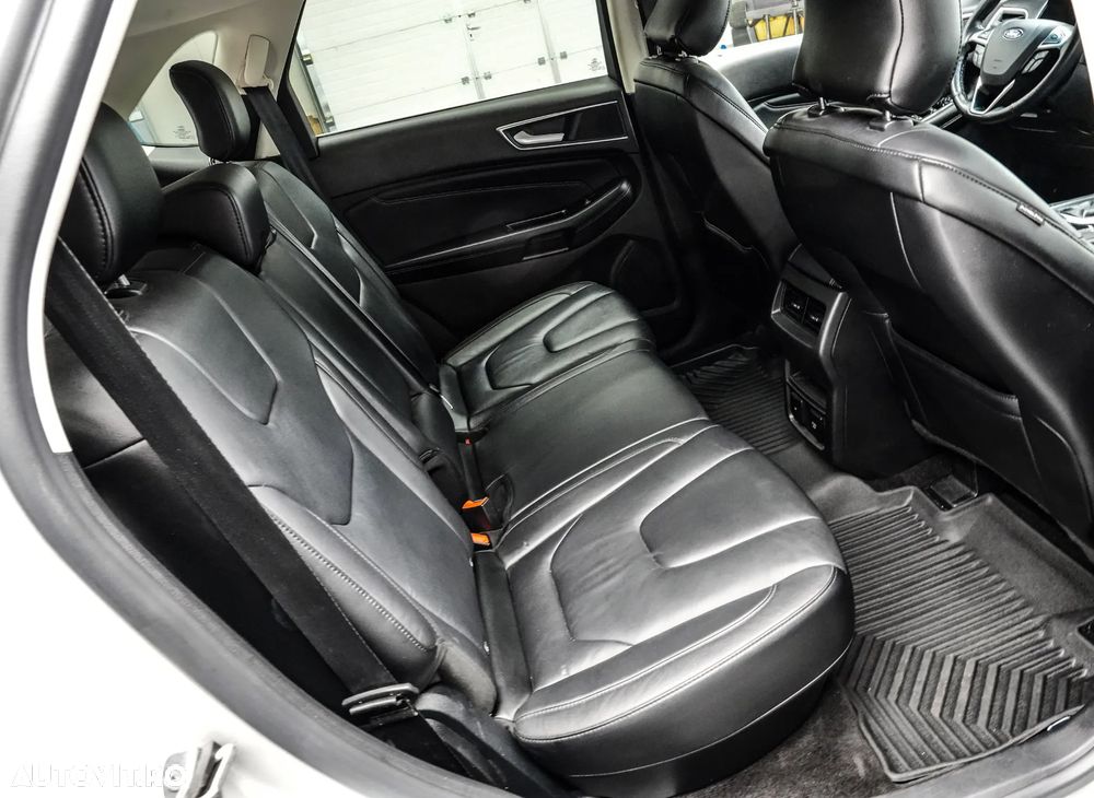 Ford Edge 2.0 TDCi Powershift Titanium - 13