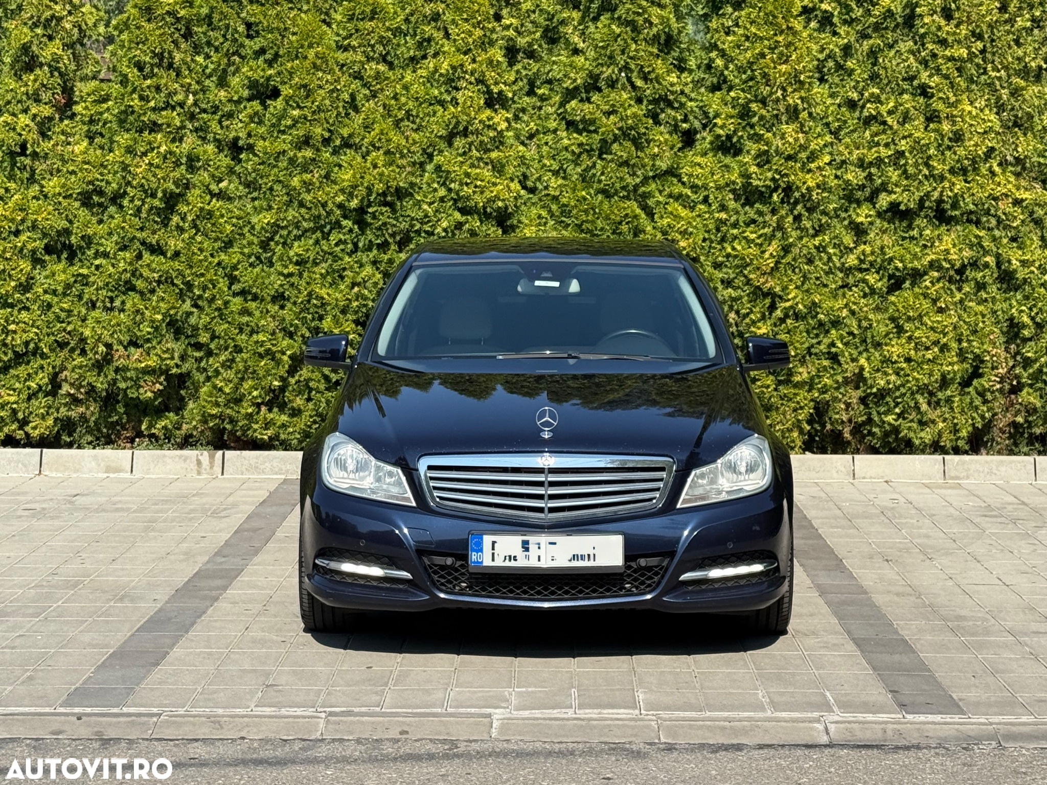 Mercedes-Benz C - 10