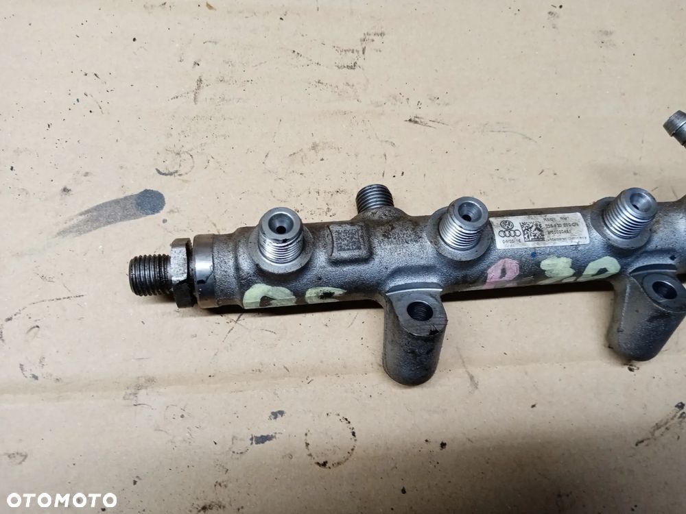 Listwa wtryskowa czujnik Audi Q5 3.0 TDI CTB 057130764AE 059130090CN - 3