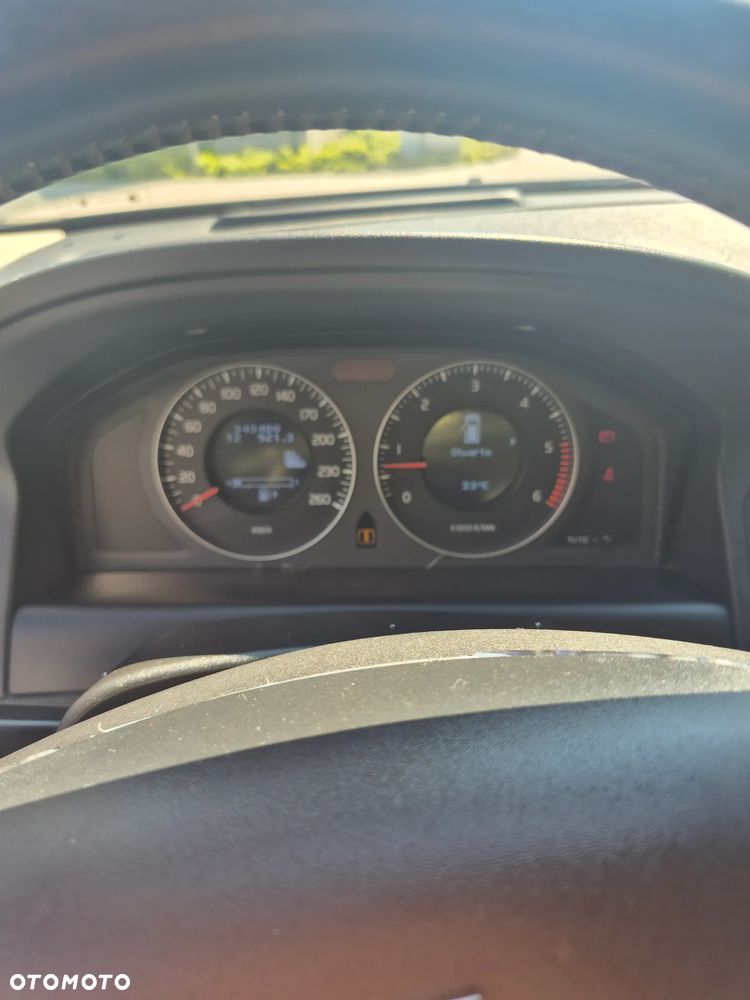 Volvo XC 60 2.4D AWD Momentum - 35