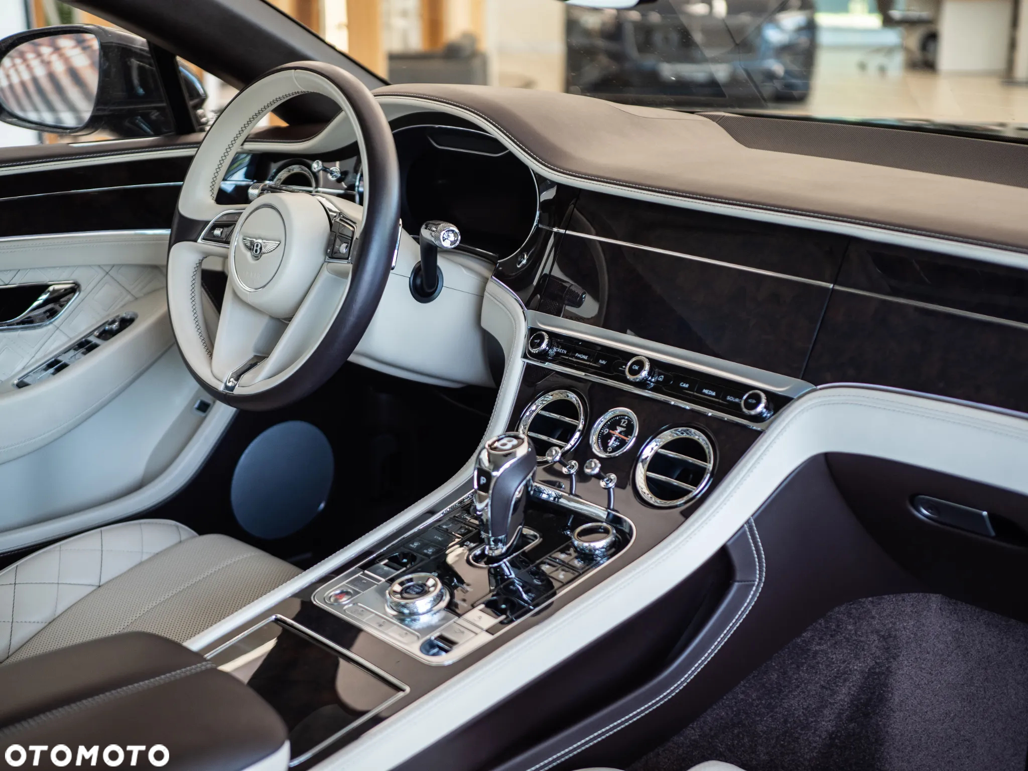 Bentley Continental GT New - 28