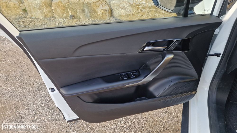 MG MG4 64 kWh Luxury - 16