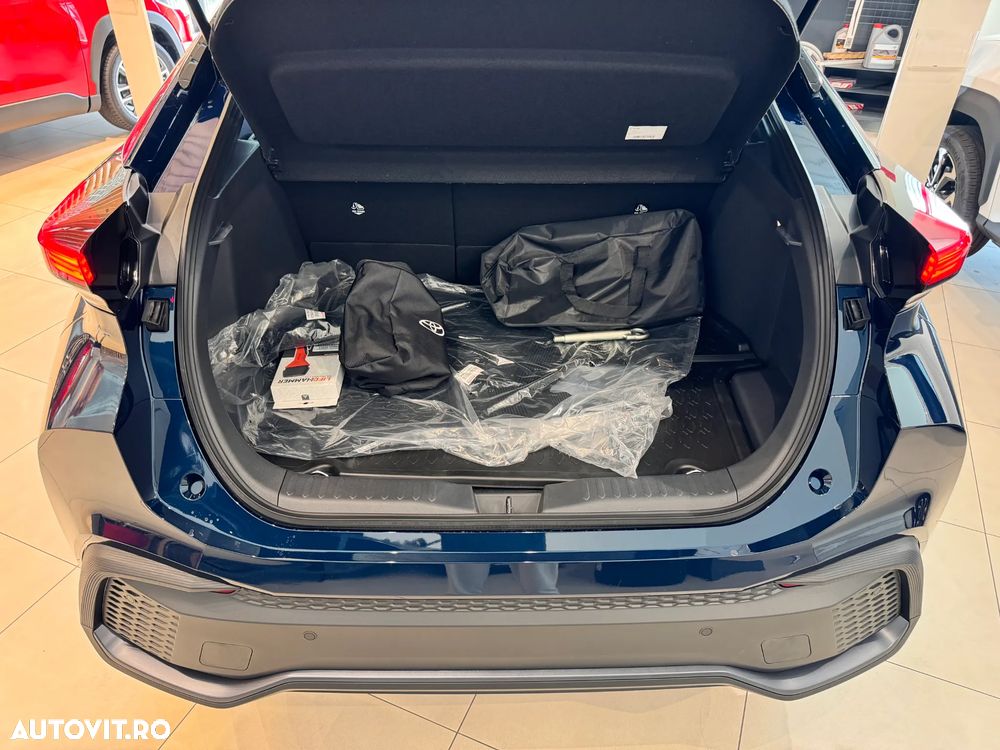 TOYOTA C-HR 2026 — imagine 29
