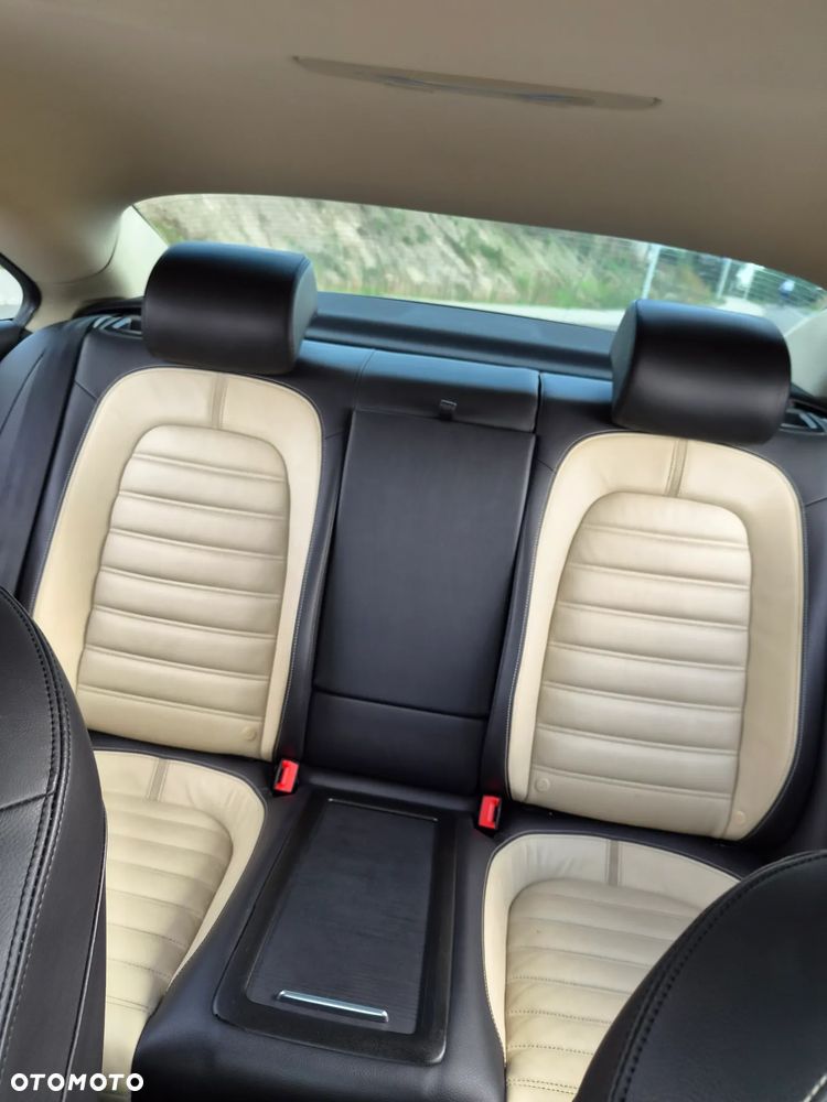 Volkswagen Passat CC - 34