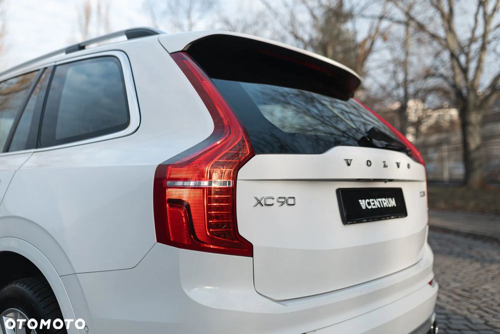 Volvo XC 90 D5 AWD Momentum - 10