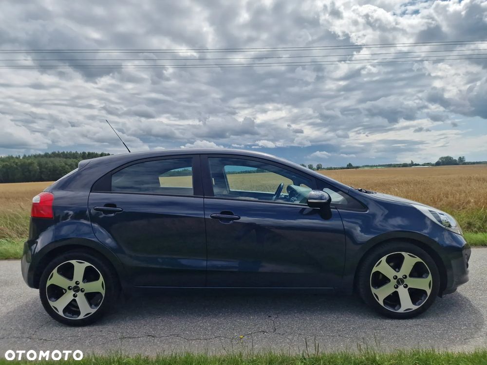 Kia Rio - 6