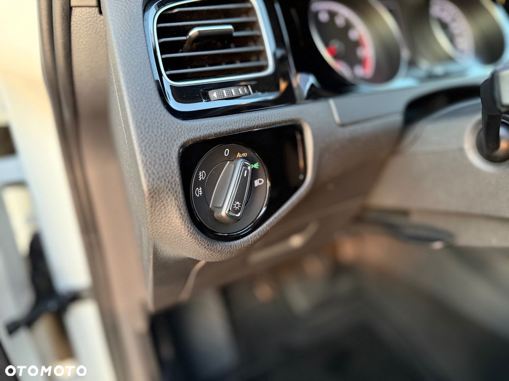 Volkswagen Golf 1.4 TSI BlueMotion Technology Cup - 29