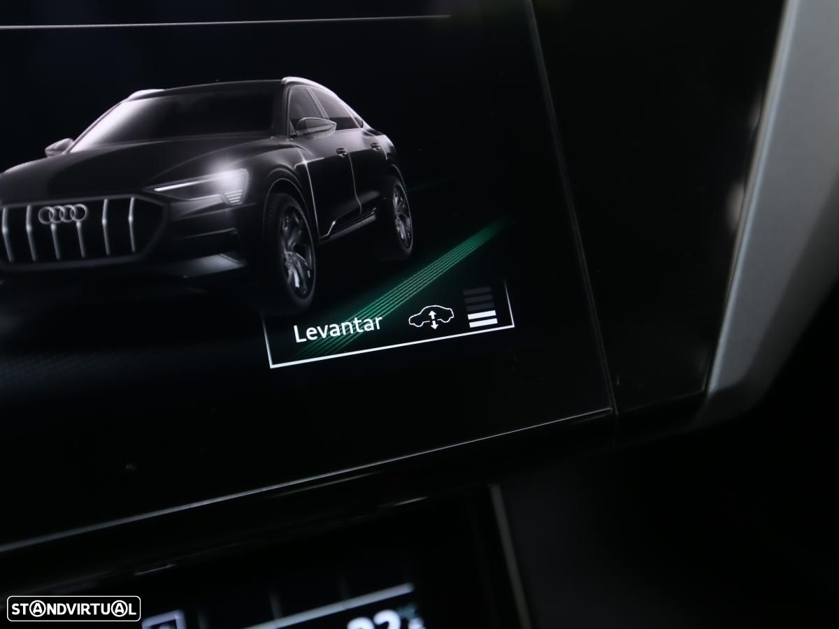 Audi e-tron Sportback 55 quattro S line - 22
