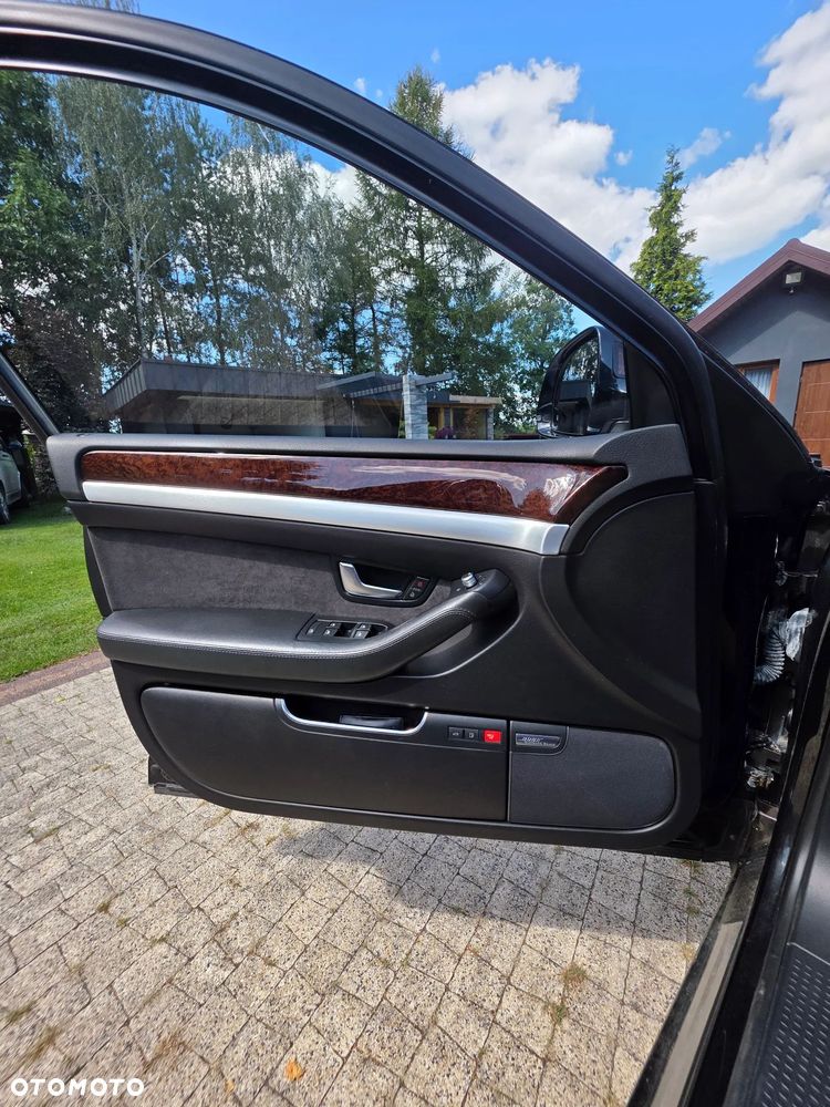 Audi A8 - 23