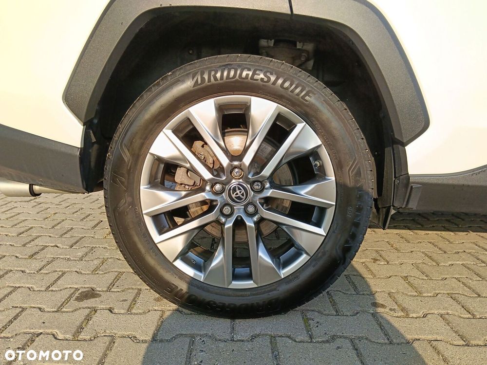 Toyota RAV4 - 18