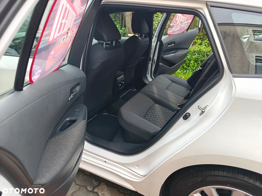 Toyota Corolla 1.8 Hybrid Comfort - 18
