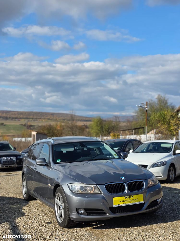 BMW Seria 3 320d xDrive DPF Touring Aut. Edition Exclusive - 3