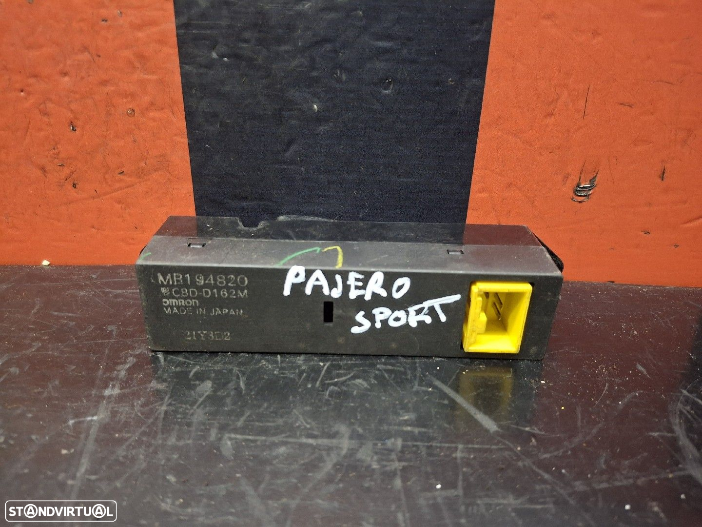 Interruptor Trás Direito Mitsubishi Pajero Sport I (K7_, K9_) - 2