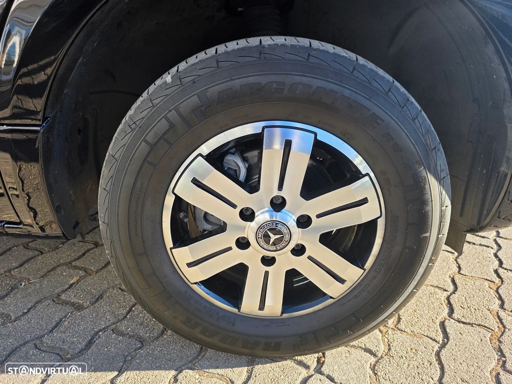 Mercedes-Benz Sprinter 315 CDI/43 Luxo (2+2+2+3) - 25