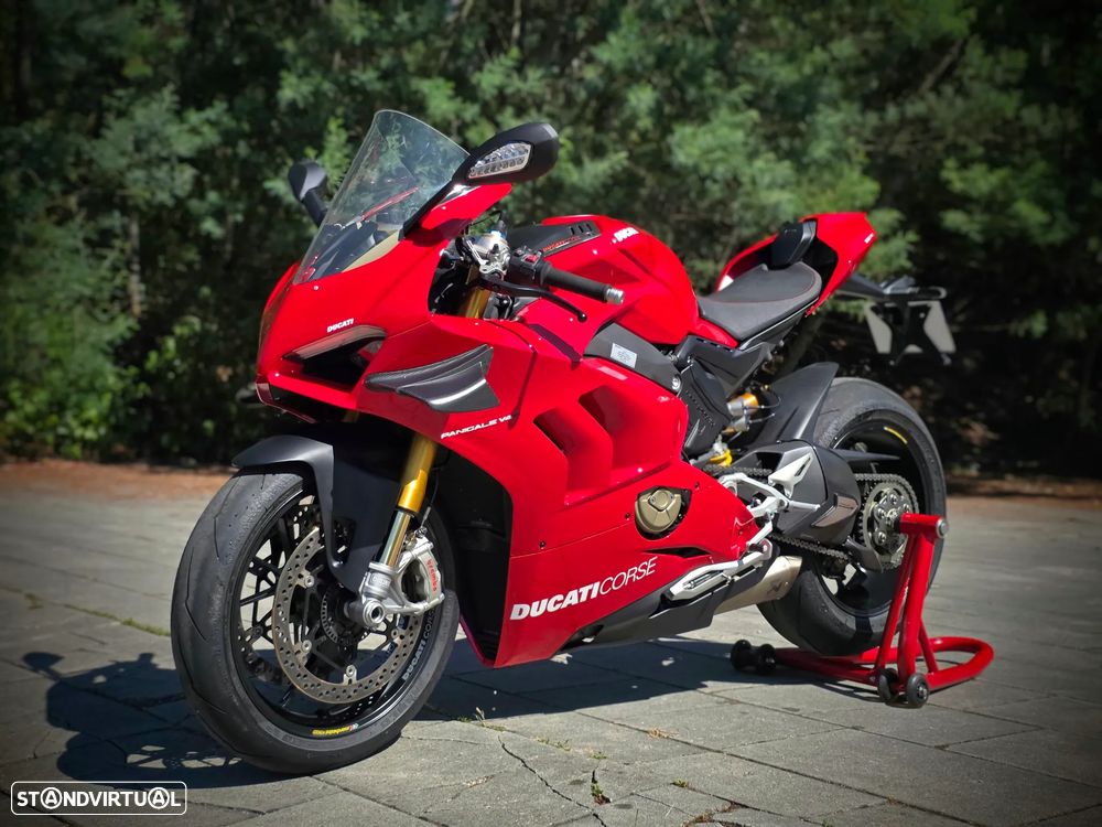 Ducati Panigale V4 S - 2