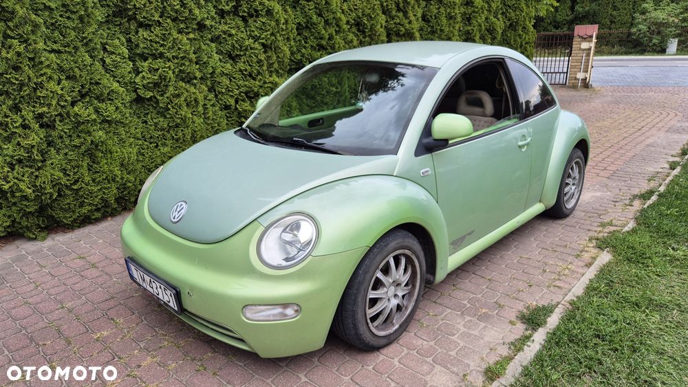 Volkswagen New Beetle - 1