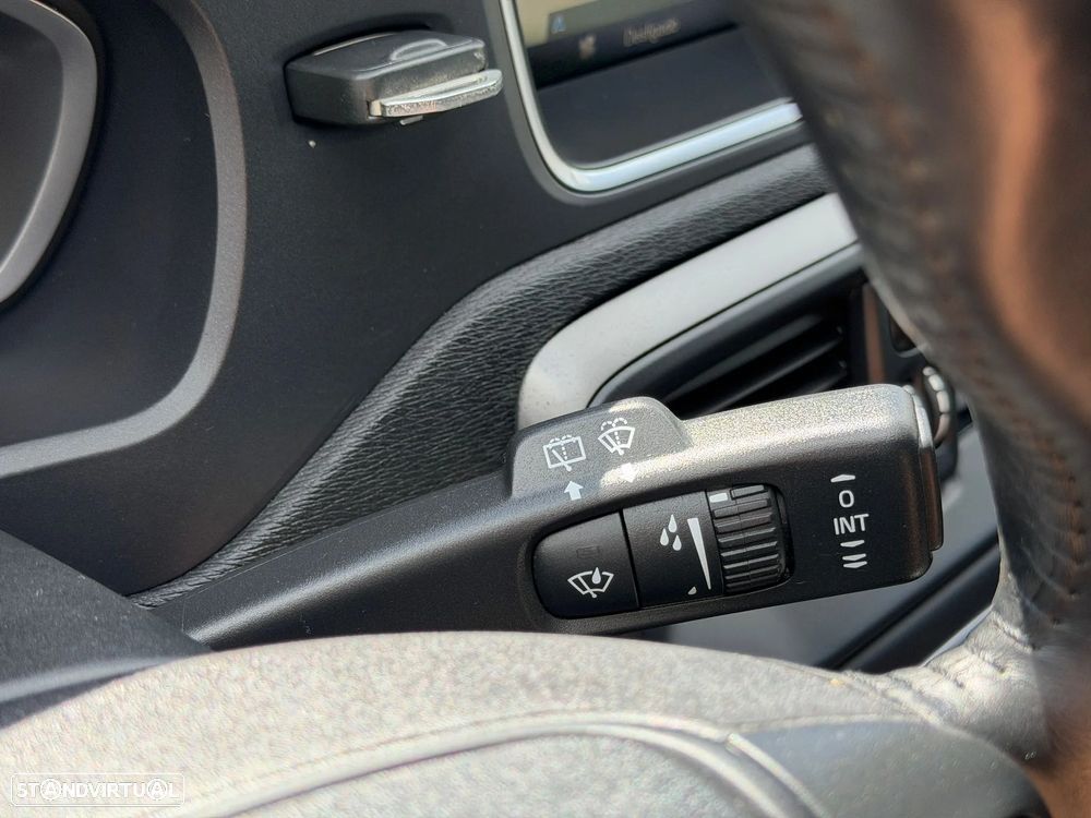 Volvo V40 D2 Momentum - 7