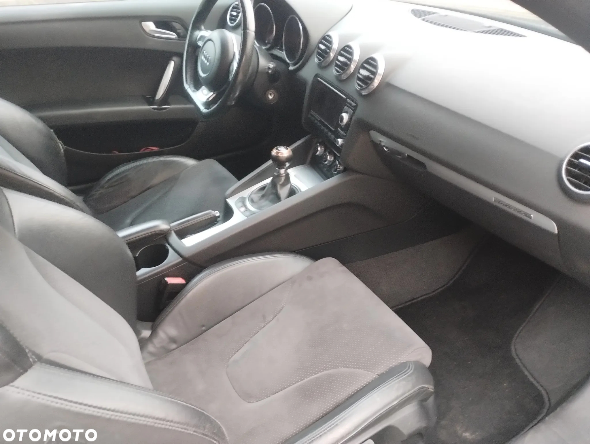 Audi TT Coupé 2.0 TDI quattro - 15