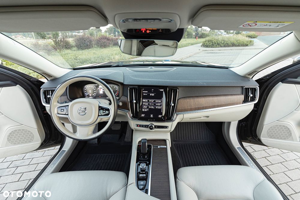 Volvo V90 - 37