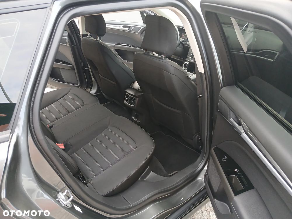 Ford Mondeo - 19