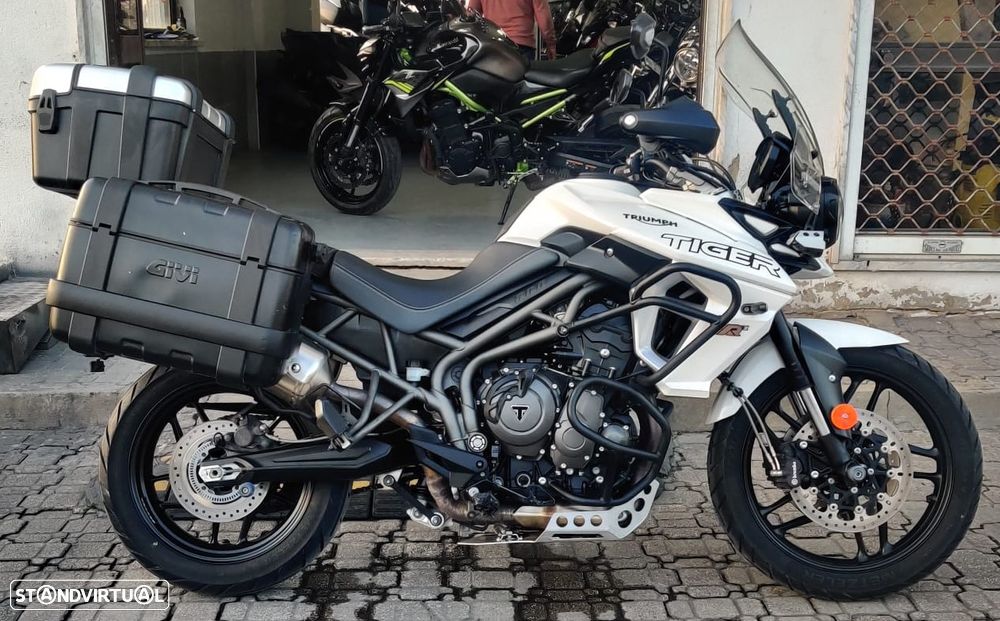 Triumph Tiger 800 XRX - 3