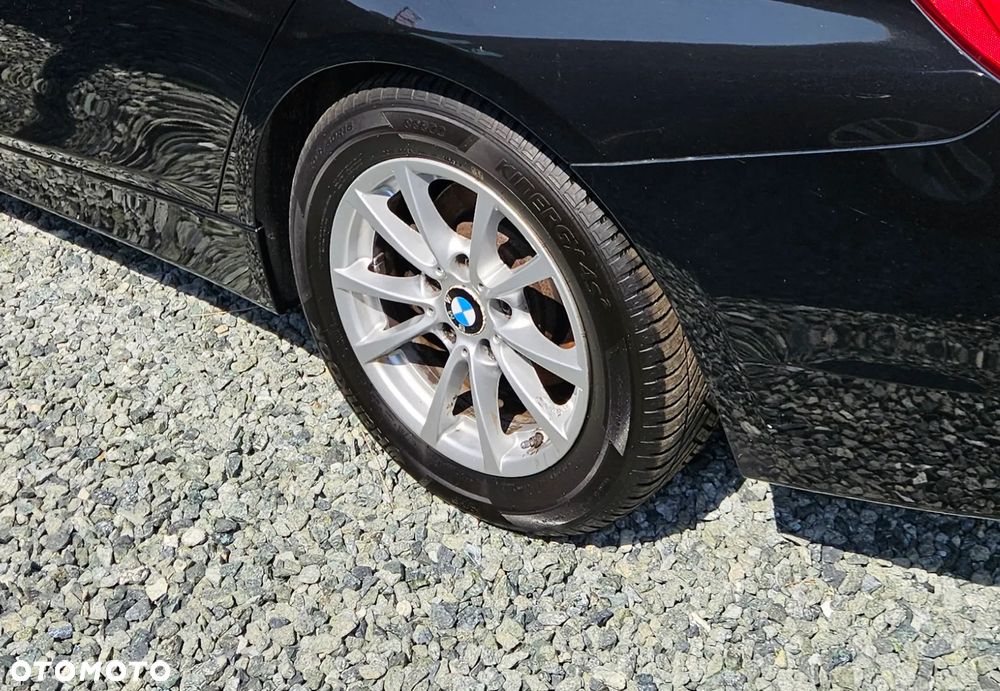 BMW Seria 3 320d DPF - 10