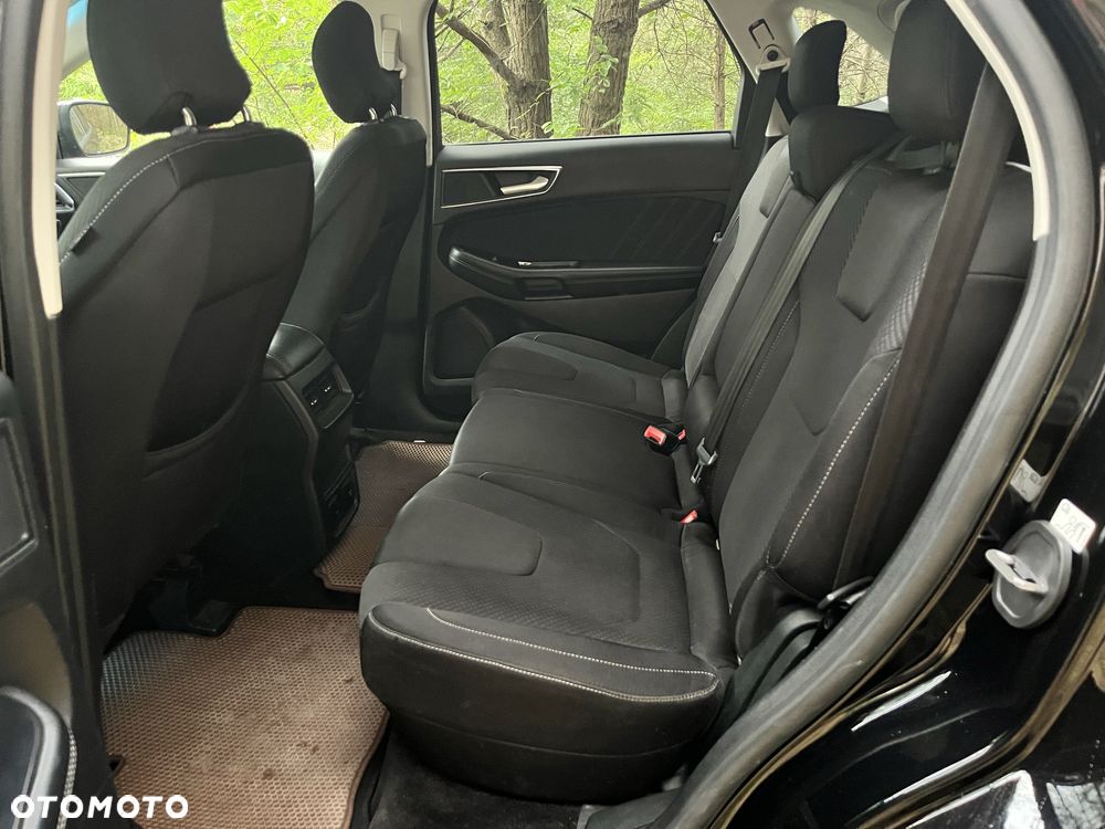 Ford Edge - 8