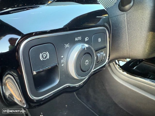 Mercedes-Benz A 180 d 7G-DCT Edition 19 - 23