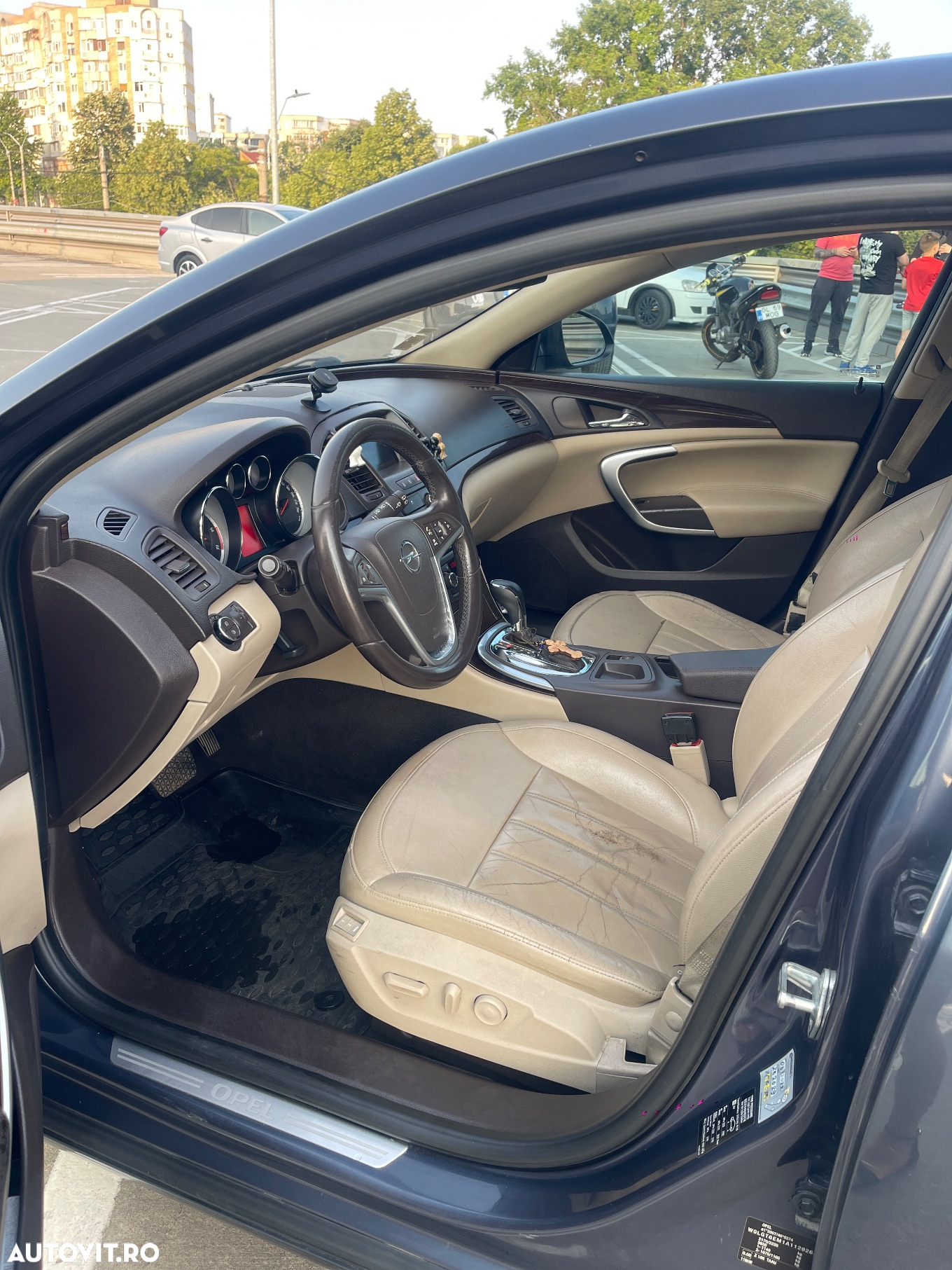 Opel Insignia - 8
