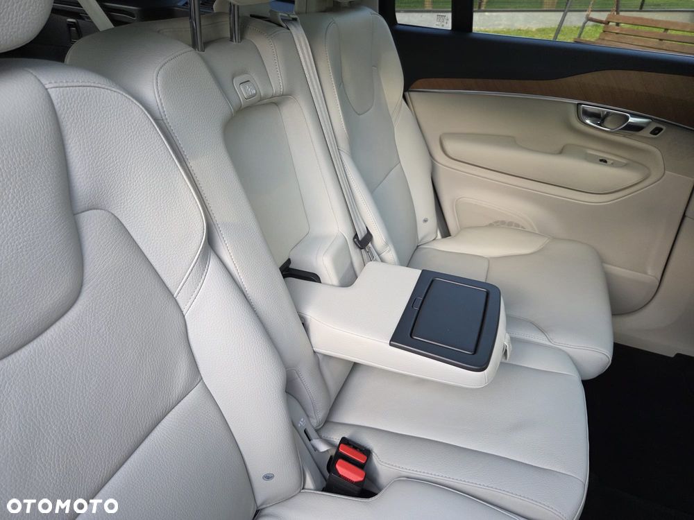 Volvo XC 90 T5 AWD Momentum - 16