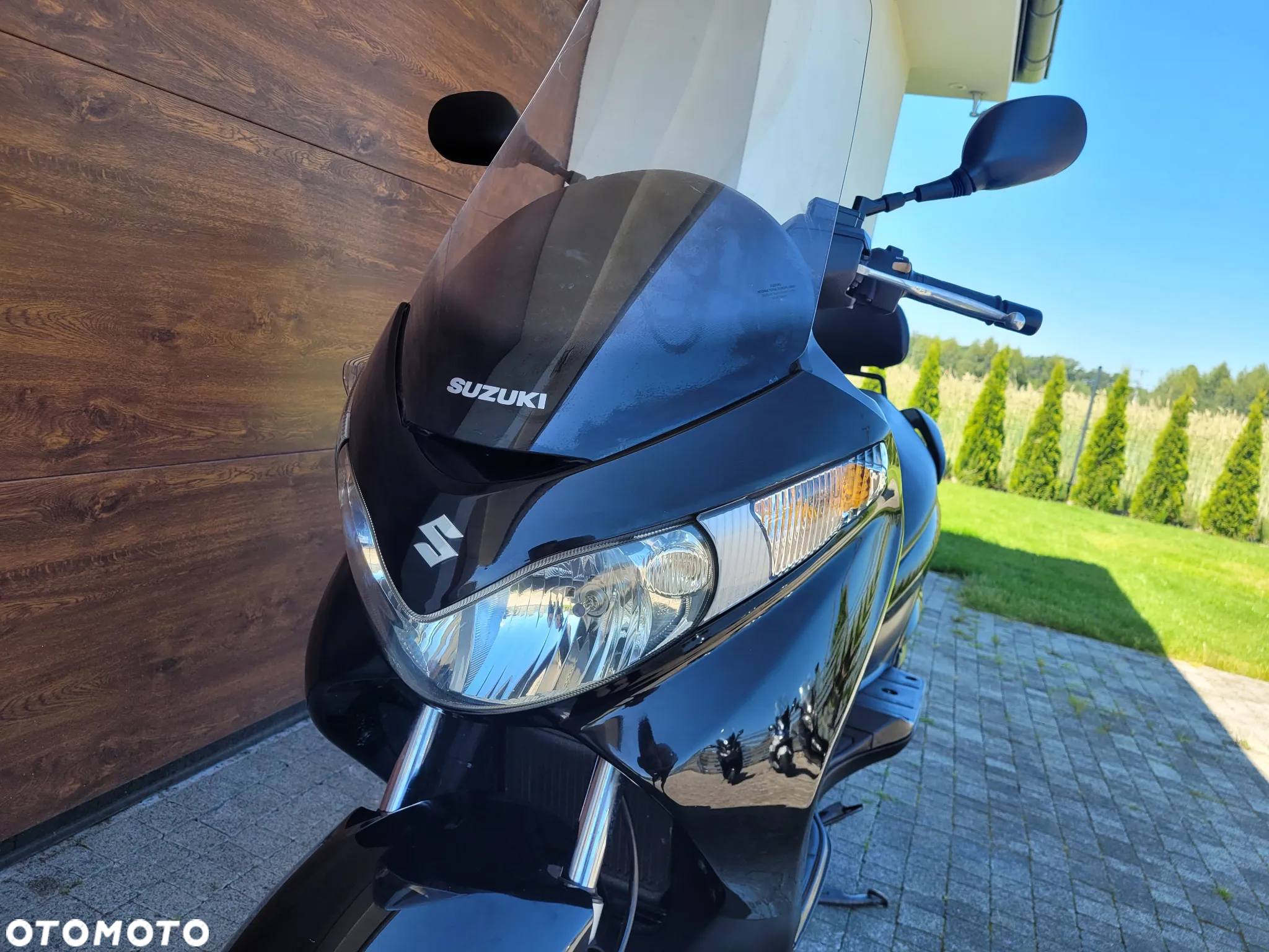 Suzuki Burgman - 3