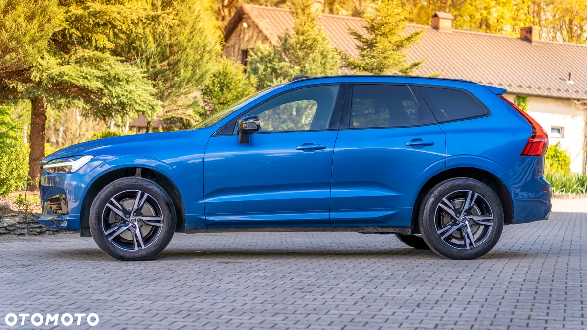 Volvo XC 60 T5 AWD R-Design - 11