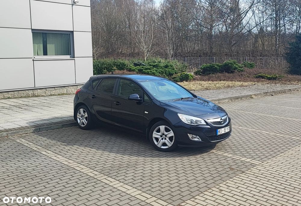 Opel Astra 1.4 Turbo Selection - 1