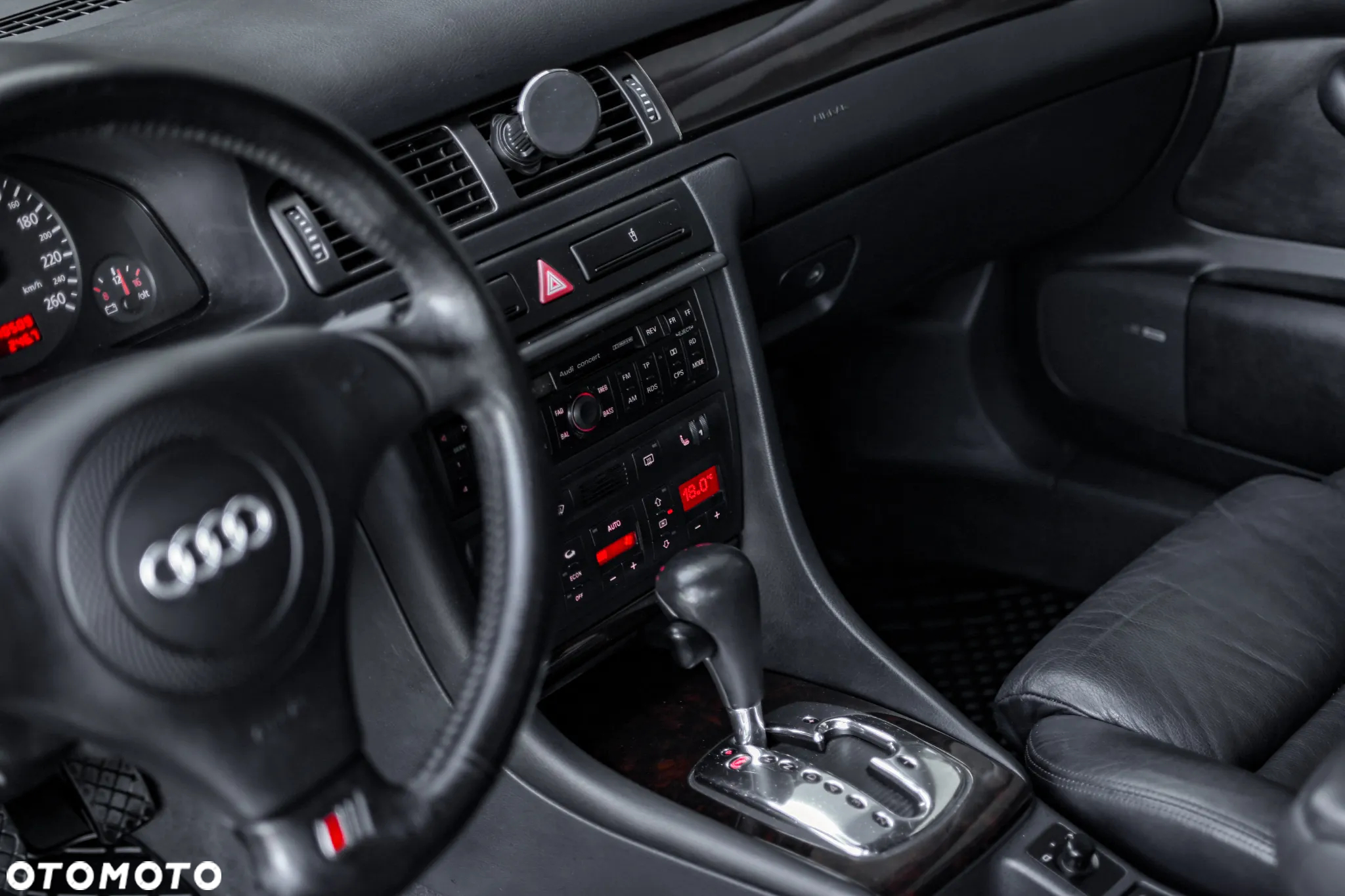 Audi A6 - 8