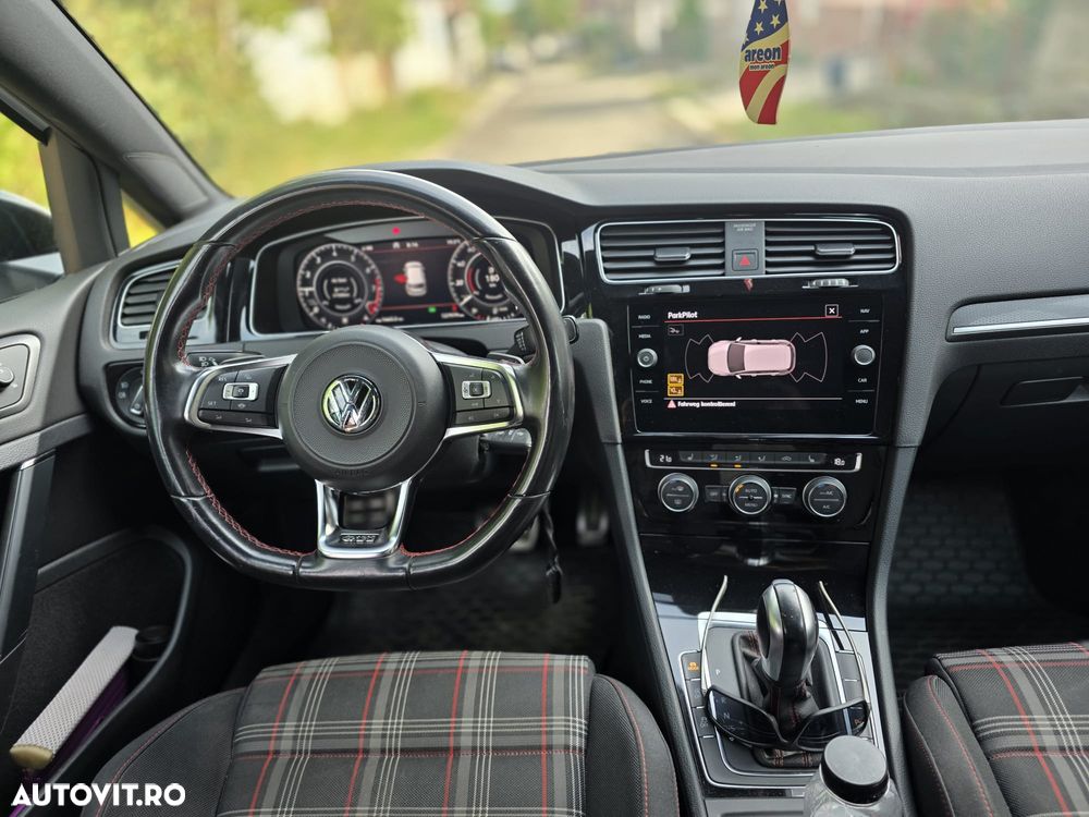 Volkswagen Golf 2.0 TSI DSG GTI - 5
