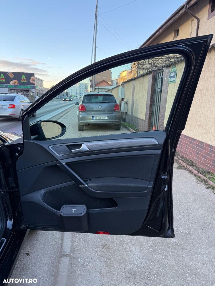 Volkswagen Golf Variant 2.0 TDI SCR DSG IQ.DRIVE - 13