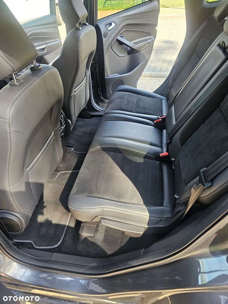 Ford Kuga 2.0 TDCi AWD ST-Line - 18