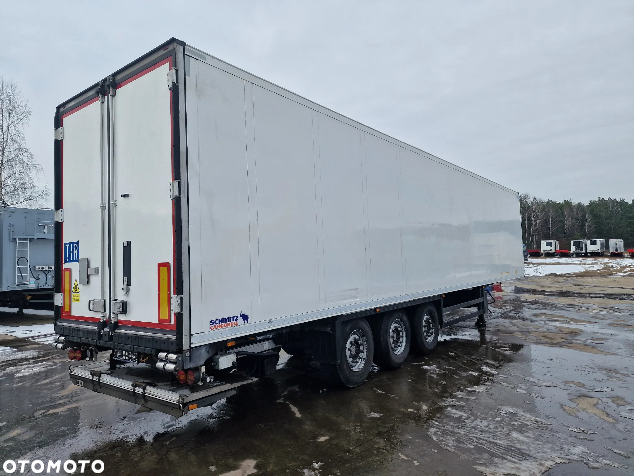 Schmitz Cargobull Thermo King SLXi SPECTRUM Multitemp Winda Bar 2017 rok - 2