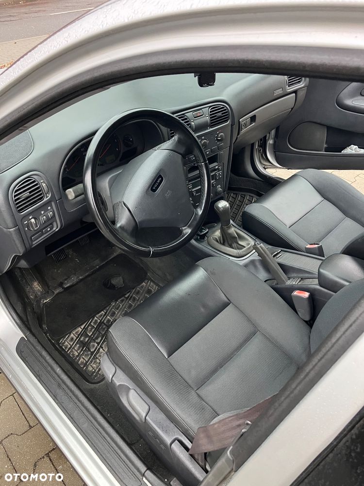 Volvo V40 1.9D - 12