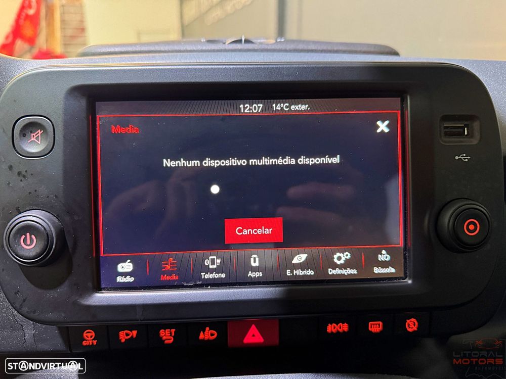 Fiat Panda 1.0 Hybrid City Cross - 27