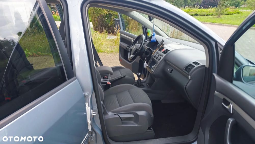 Volkswagen Touran 2.0 TDI R-Line Edition - 33