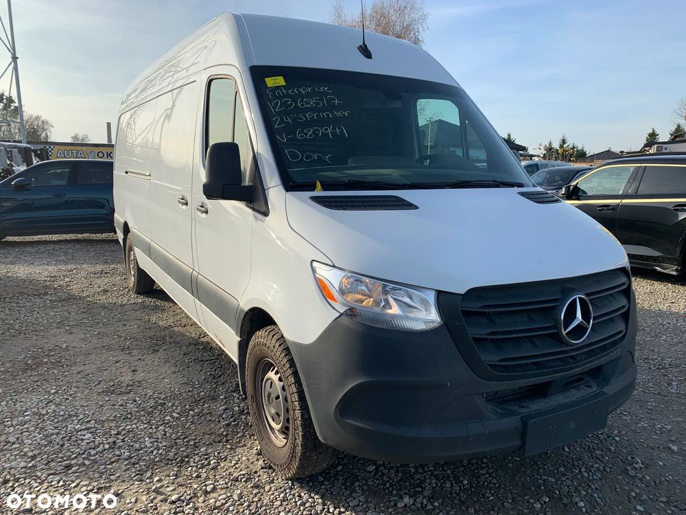 Mercedes-Benz Sprinter - 3