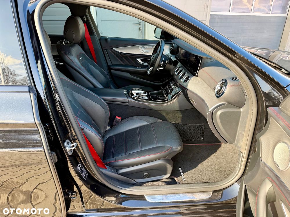 Mercedes-Benz Klasa E AMG 53 4-Matic+ - 29