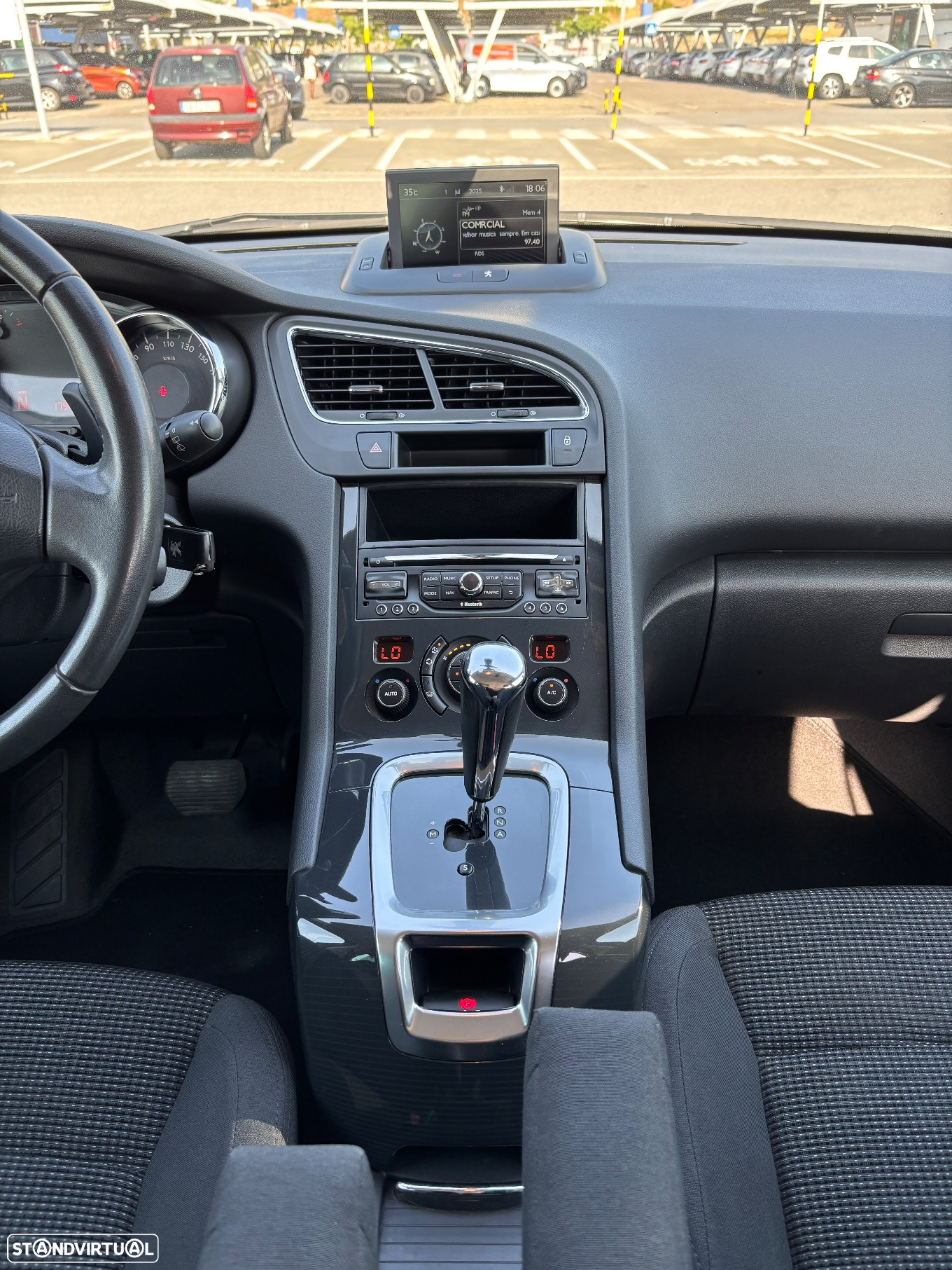 Peugeot 5008 1.6 E-HDi 7L Allure 2-Tronic - 11