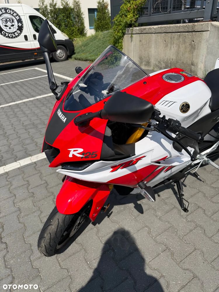 Yamaha YZF - 3
