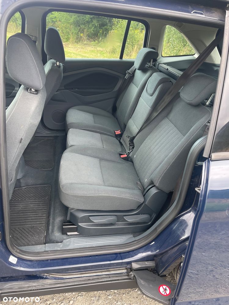 Ford Grand C-MAX - 10