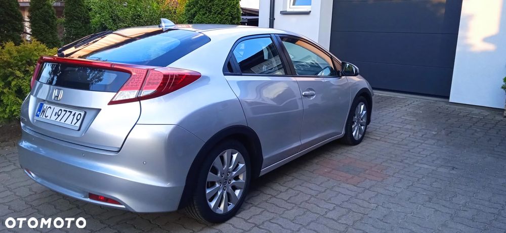 Honda Civic 1.4 i-VTEC Sport - 3