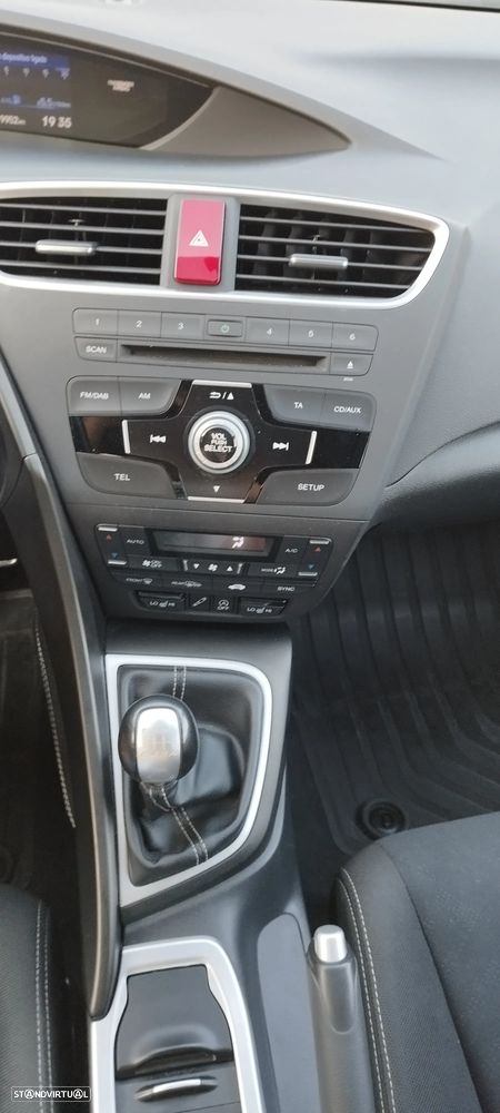 Honda Civic Tourer 1.6 i-DTEC Executive Navi - 9