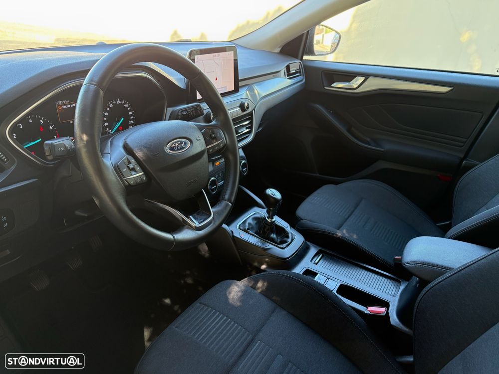 Ford Focus 1.0 EcoBoost Active X - 26