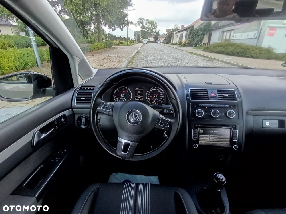 Volkswagen Touran 1.6 TDI DPF BlueMotion Technology MATCH - 31